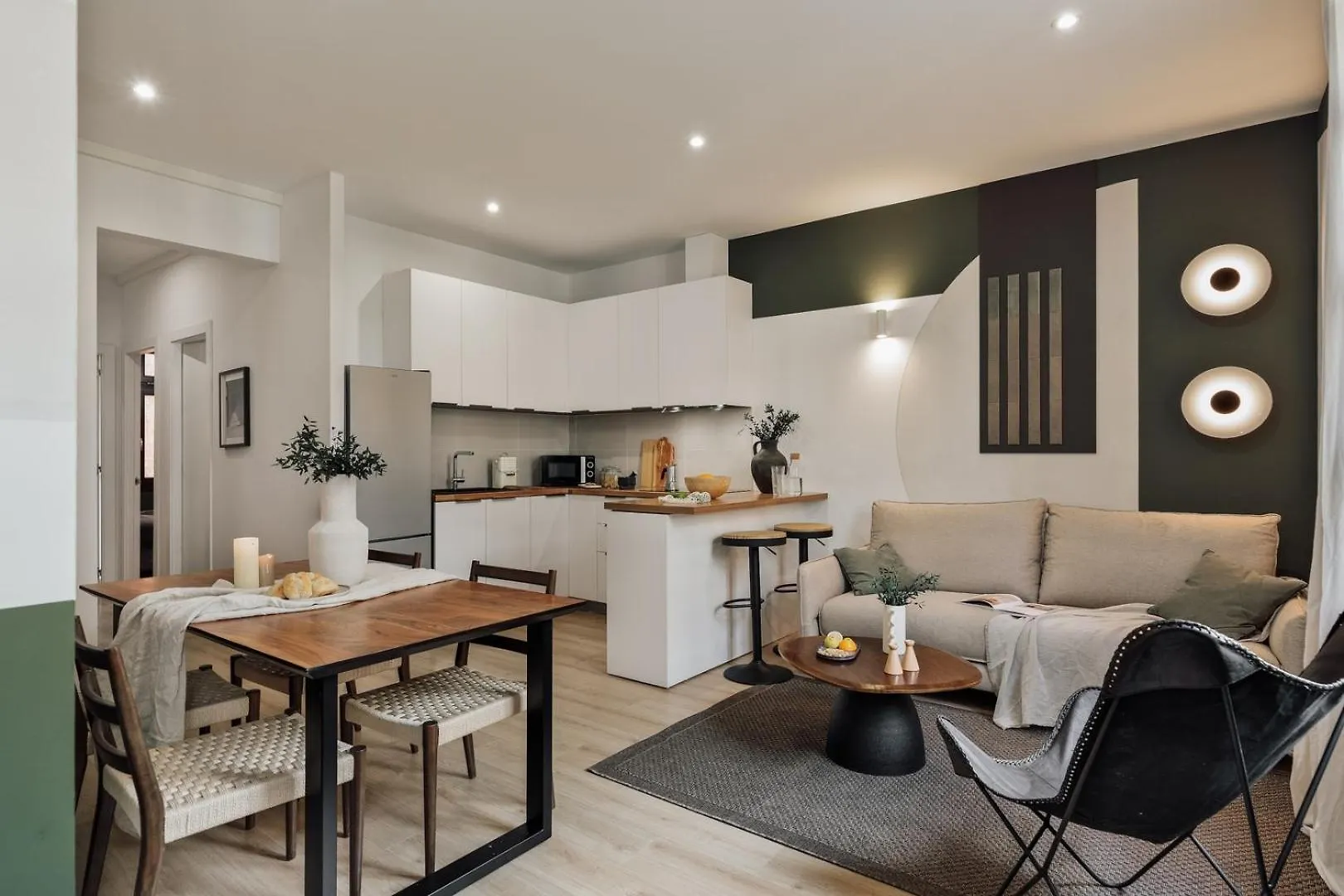 Apartment Cinar - 2 Bedrooms And Balcony In Sant Antoni Barcelona Spain