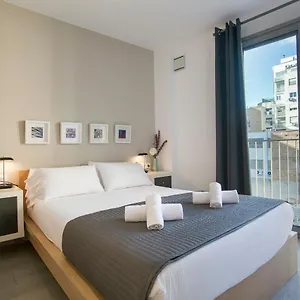 Bbarcelona Gaudi Flats Barselona